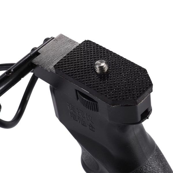 Écran déporté 5,3" pliable avec poignée pistolet — pour monoculaire thermique, filetage 1/4" Écran déporté 5,3″ pliable avec poignée pistolet — vue 2