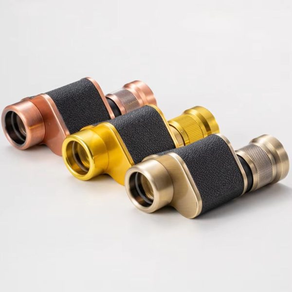 Monoculaire 8x24 tout métal — finition laiton et cuir, format une main Monoculaire 8×24 tout métal — vue 5